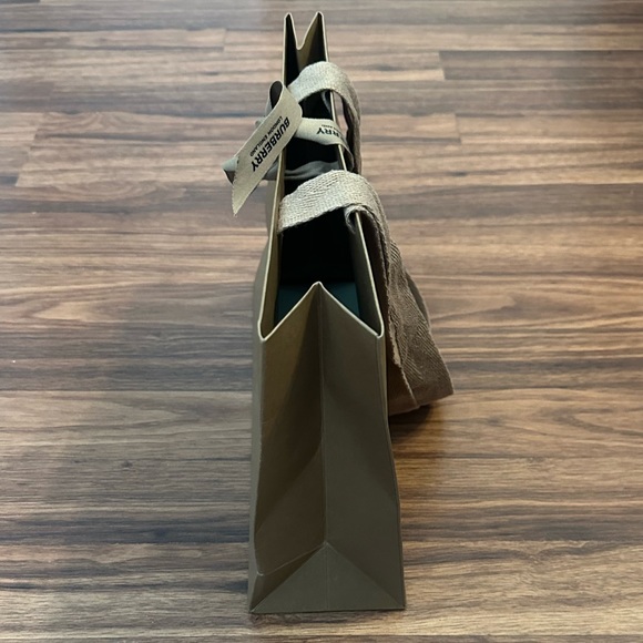 Burberry Shopping Bag - Picture 3 of 7